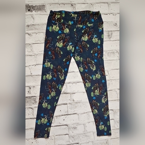Lularoe Leggings Blue/Yellow/Red/Green/Black Amazing Marine life. - Picture 1 of 8